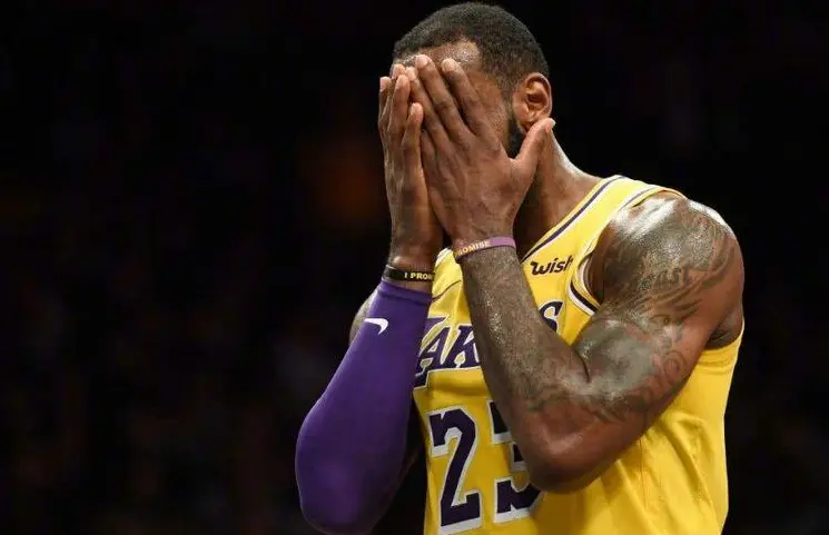 英雄联盟比赛投注 -包含洛杉矶湖人内部会议纪要流出:今夜内部沟通,NBA总决赛使命明确,训练强度明显提升的词条