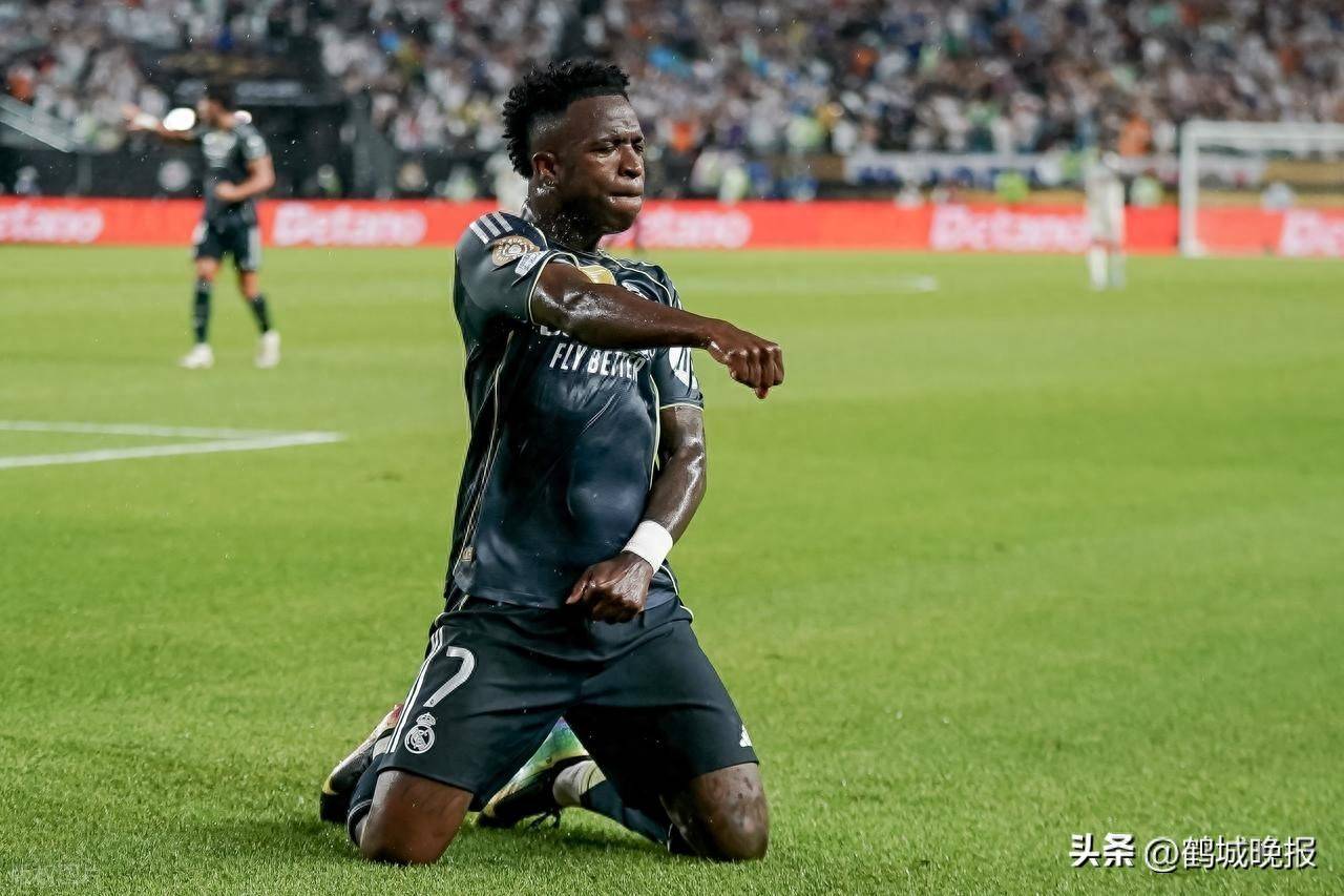 LOL竞猜平台 -全明星赛转会期再迎强敌，皇家马德里豪取连胜，主帅态度：球迷炸锅，团队化学反应显著的简单介绍