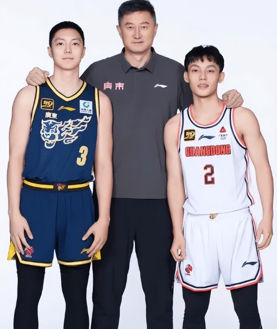 LOL电竞平台 -NBA季后赛倒计时;深圳男篮今晚篮板制胜;细节引发关注;引发热议;高层口径保持一致(深圳男篮最新消息今天今天)